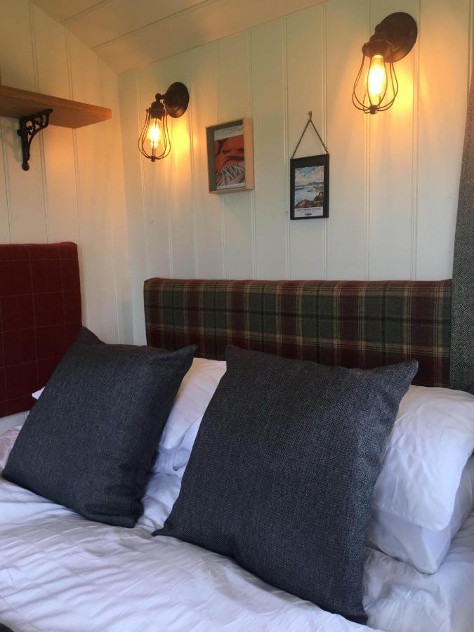 40 Bernisdale - Shepherds Hut Skeabost ภายนอก รูปภาพ